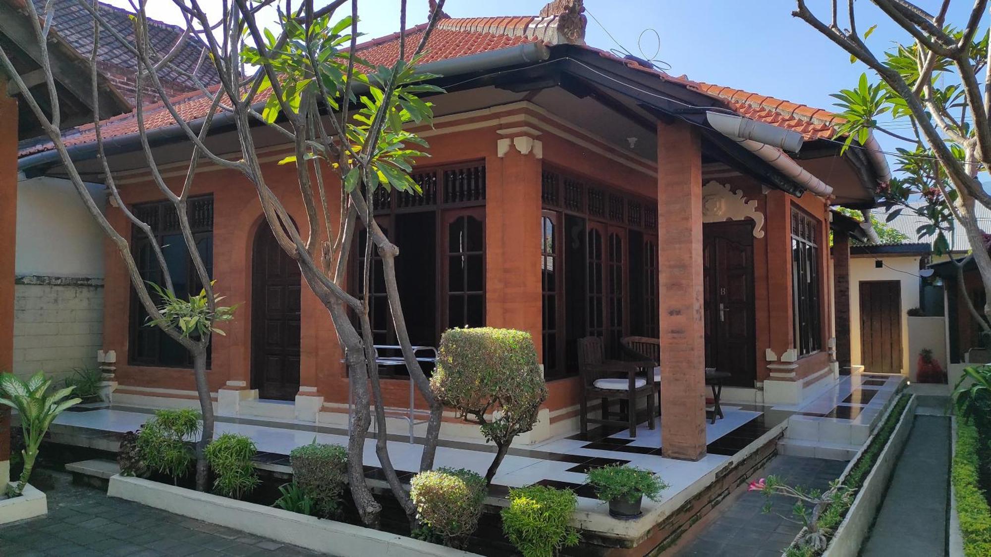 Keyani Bungalows Lovina Exterior photo
