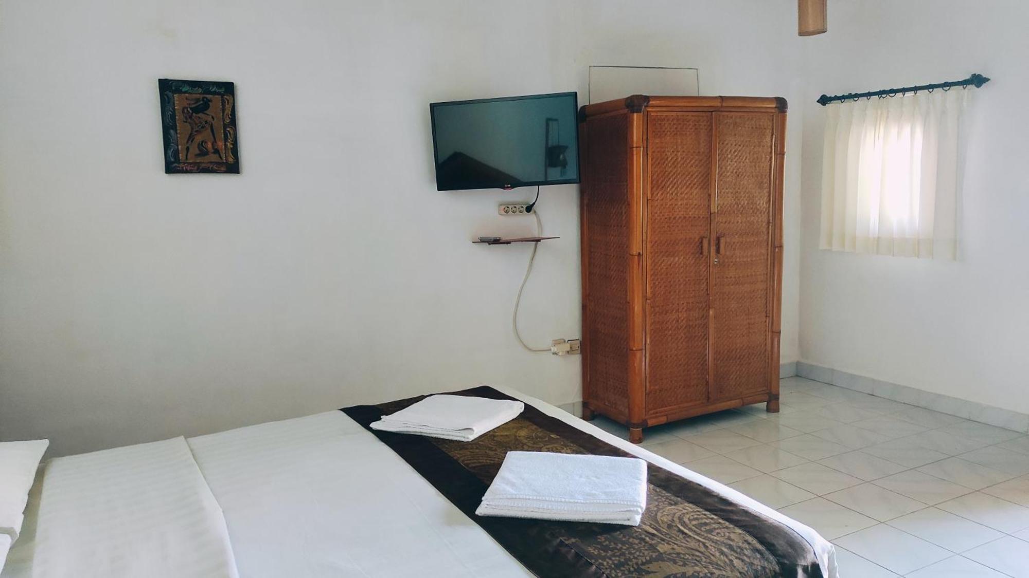 Keyani Bungalows Lovina Room photo