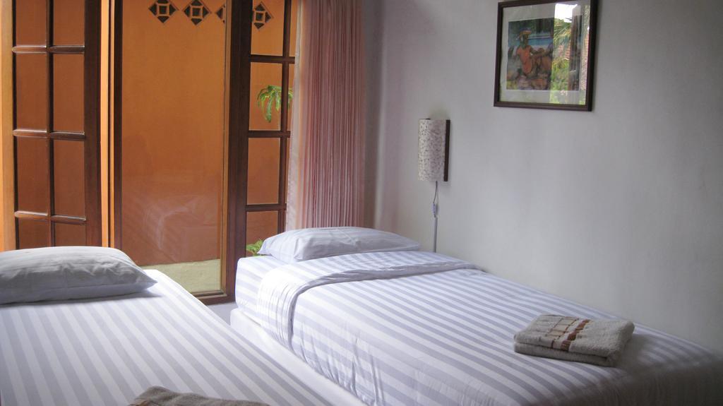 Keyani Bungalows Lovina Room photo